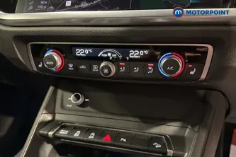 Audi Q3 S Line Manual Petrol SUV - Stock Number (1666390) - 12th supplementary image