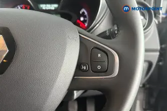 Renault Captur Iconic Manual Petrol SUV - Stock Number (1666595) - 3rd supplementary image