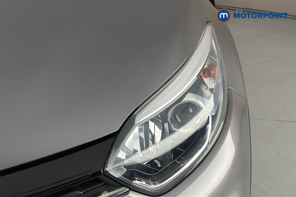 Renault Captur Iconic Manual Petrol SUV - Stock Number (1666595) - 42nd supplementary image