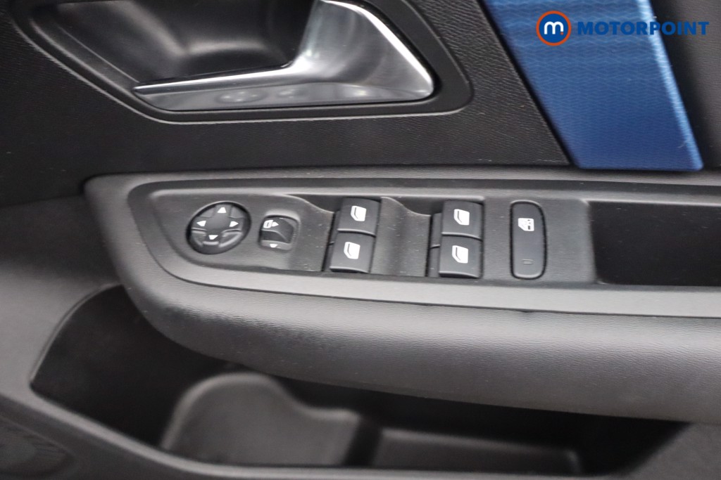 Citroen C4 Shine Plus Automatic Electric Hatchback - Stock Number (1667104) - 10th supplementary image