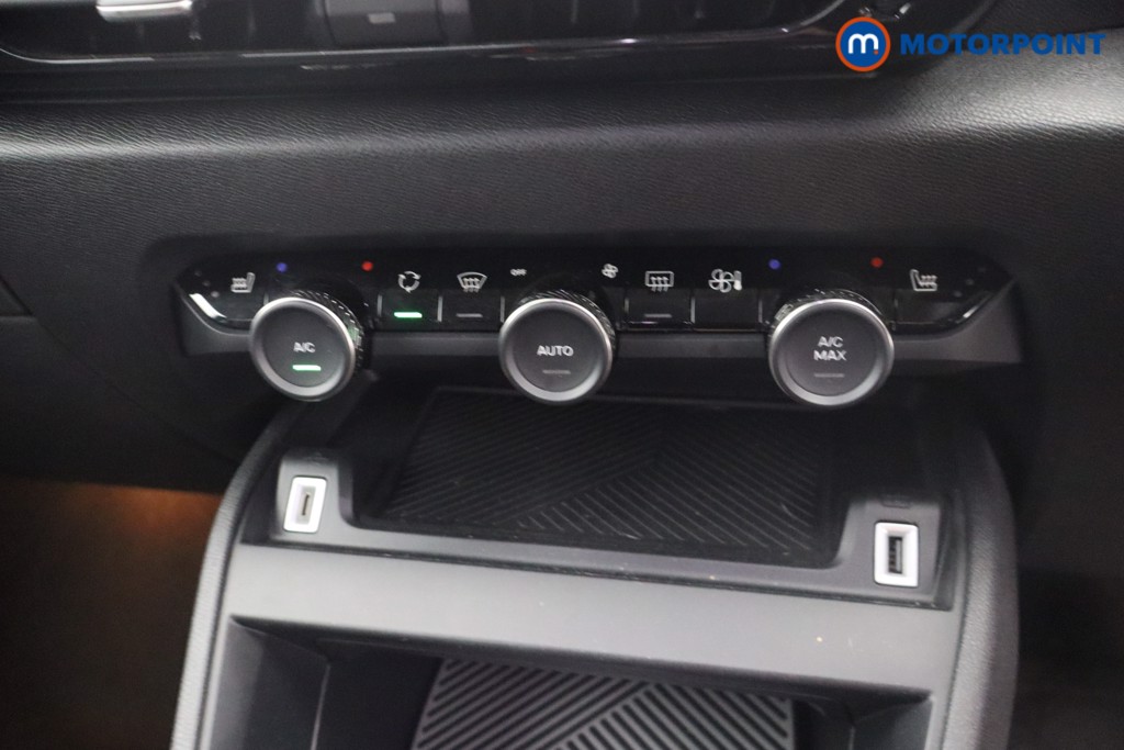 Citroen C4 Shine Plus Automatic Electric Hatchback - Stock Number (1667104) - 15th supplementary image