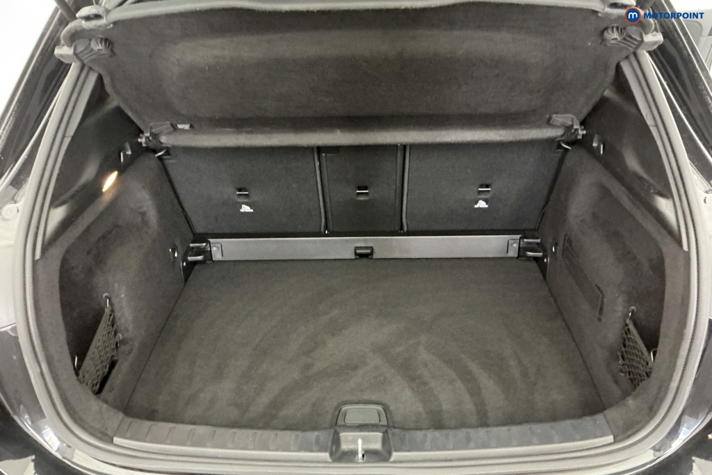 Mercedes-Benz GLA Amg Line Automatic Petrol SUV - Stock Number (1634210) - 3rd supplementary image