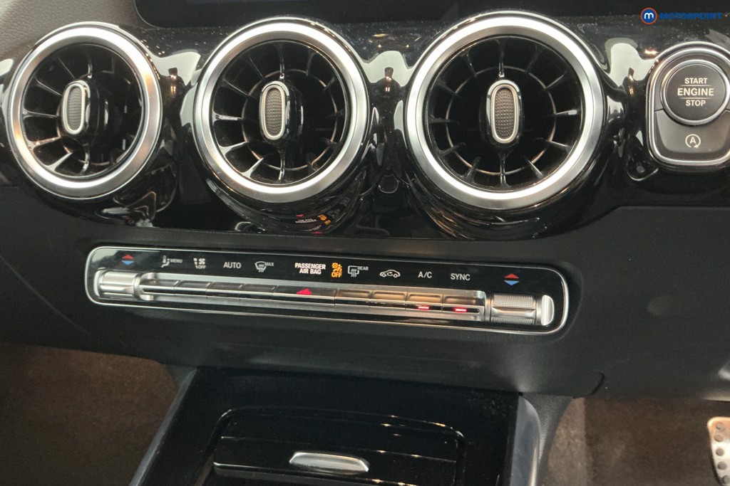 Mercedes-Benz GLA Amg Line Automatic Petrol SUV - Stock Number (1634210) - 16th supplementary image