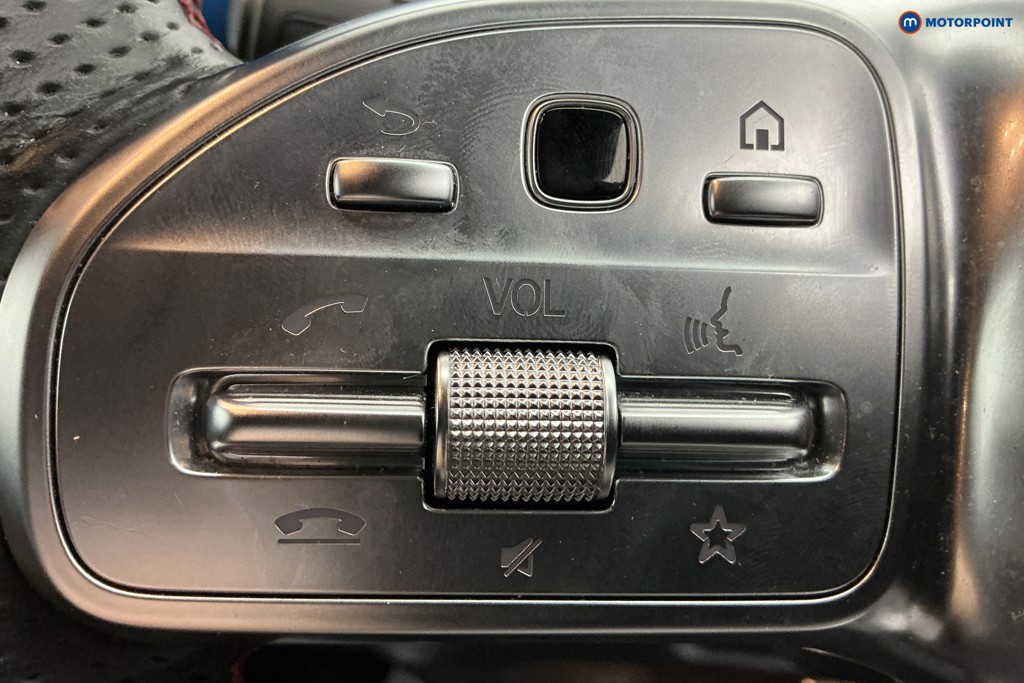 Mercedes-Benz GLA Amg Line Automatic Petrol SUV - Stock Number (1634210) - 19th supplementary image