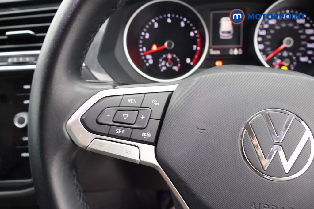 Volkswagen Tiguan Active Manual Petrol SUV - Stock Number (1638939) - 2nd supplementary image