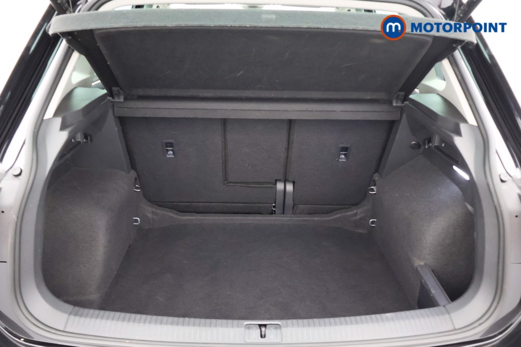 Volkswagen Tiguan Active Manual Petrol SUV - Stock Number (1638939) - 21st supplementary image