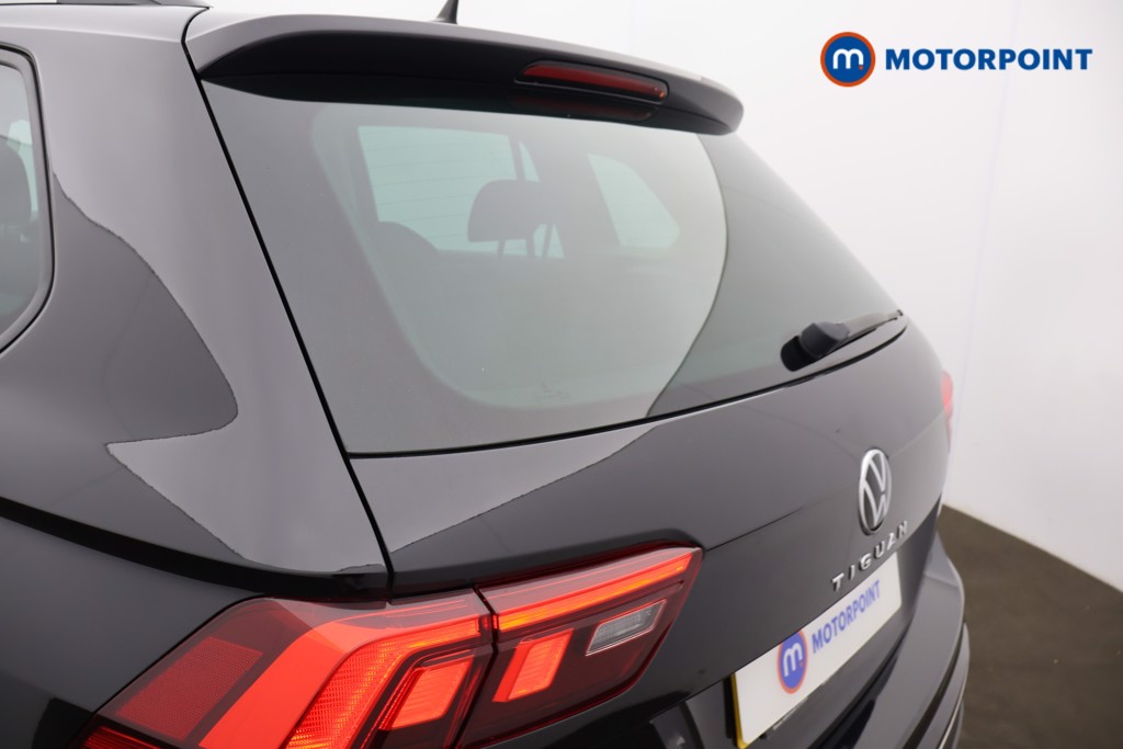 Volkswagen Tiguan Active Manual Petrol SUV - Stock Number (1638939) - 24th supplementary image