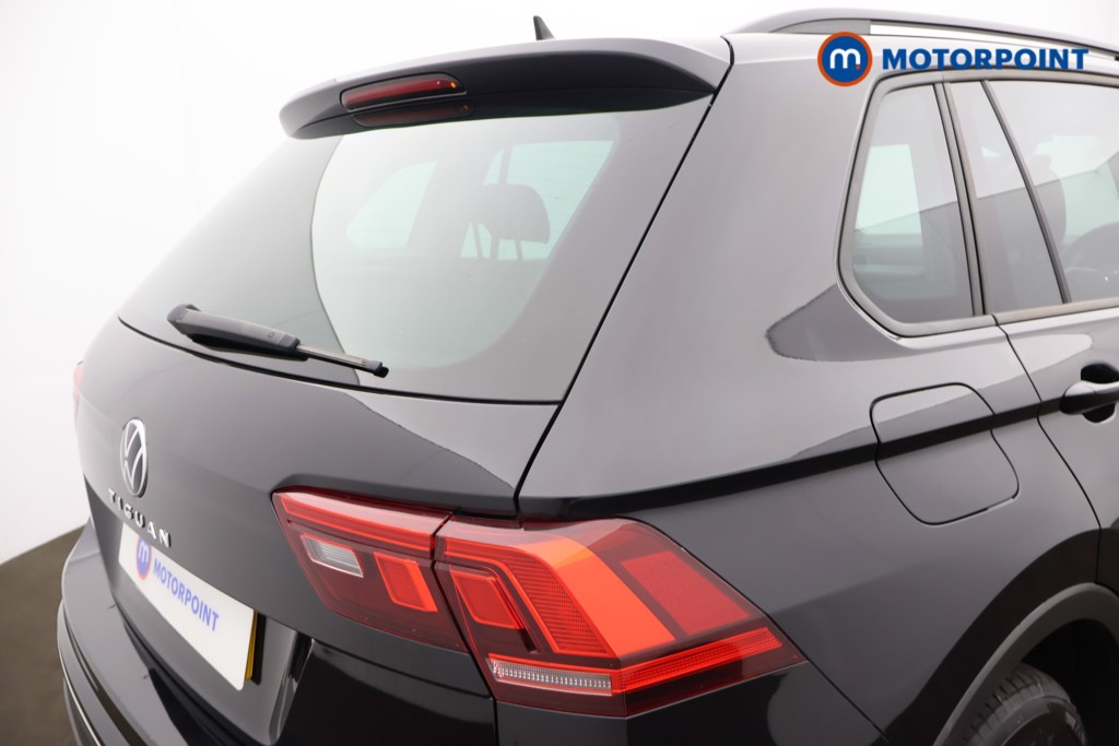Volkswagen Tiguan Active Manual Petrol SUV - Stock Number (1638939) - 26th supplementary image