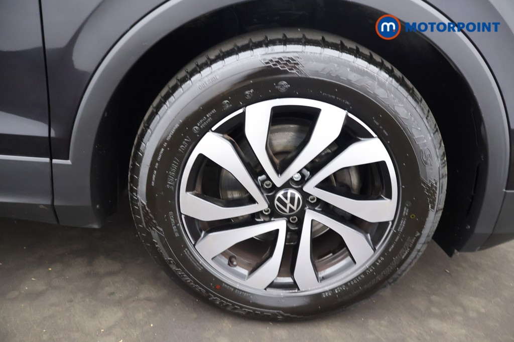 Volkswagen Tiguan Active Manual Petrol SUV - Stock Number (1638939) - 29th supplementary image