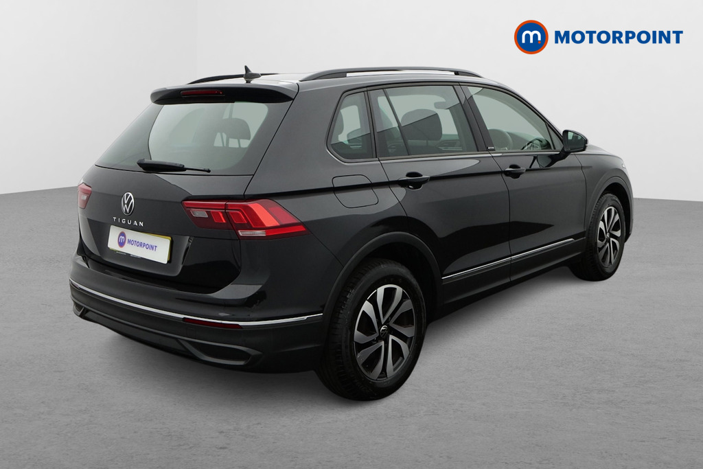 Volkswagen Tiguan Active Manual Petrol SUV - Stock Number (1638939) - Drivers side rear corner