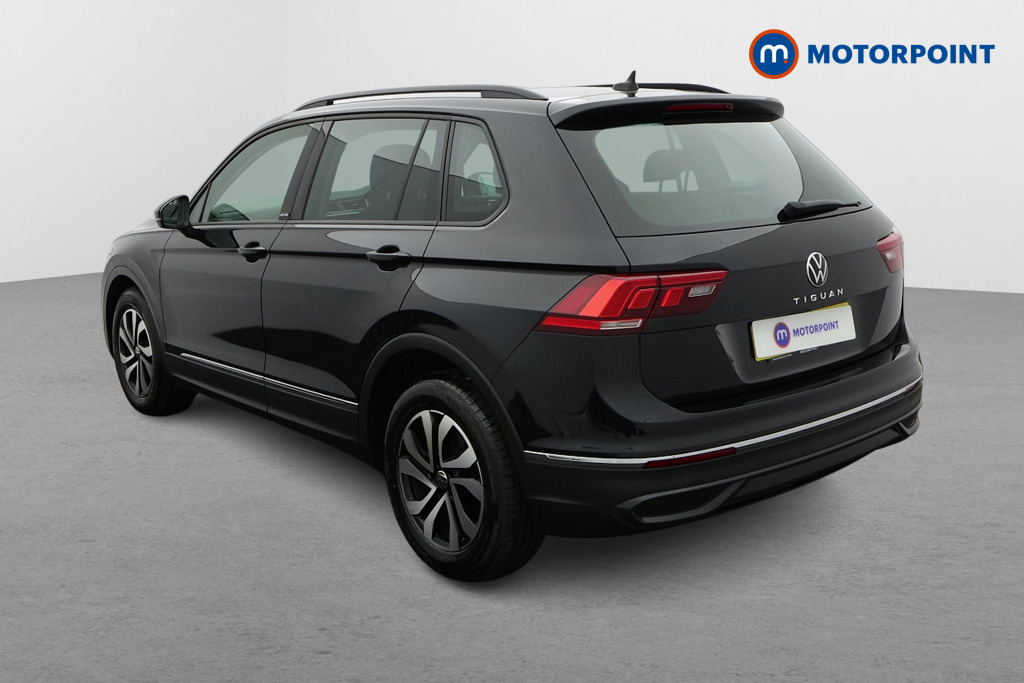 Volkswagen Tiguan Active Manual Petrol SUV - Stock Number (1638939) - Passenger side rear corner