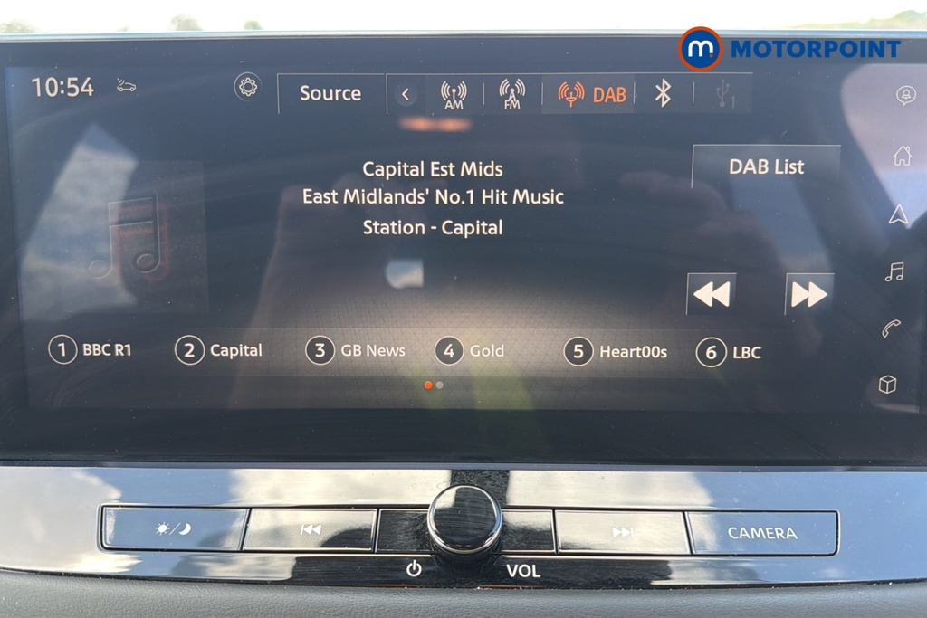 Nissan X-Trail N-Connecta Automatic Petrol-Electric Hybrid SUV - Stock Number (1648436) - 8th supplementary image