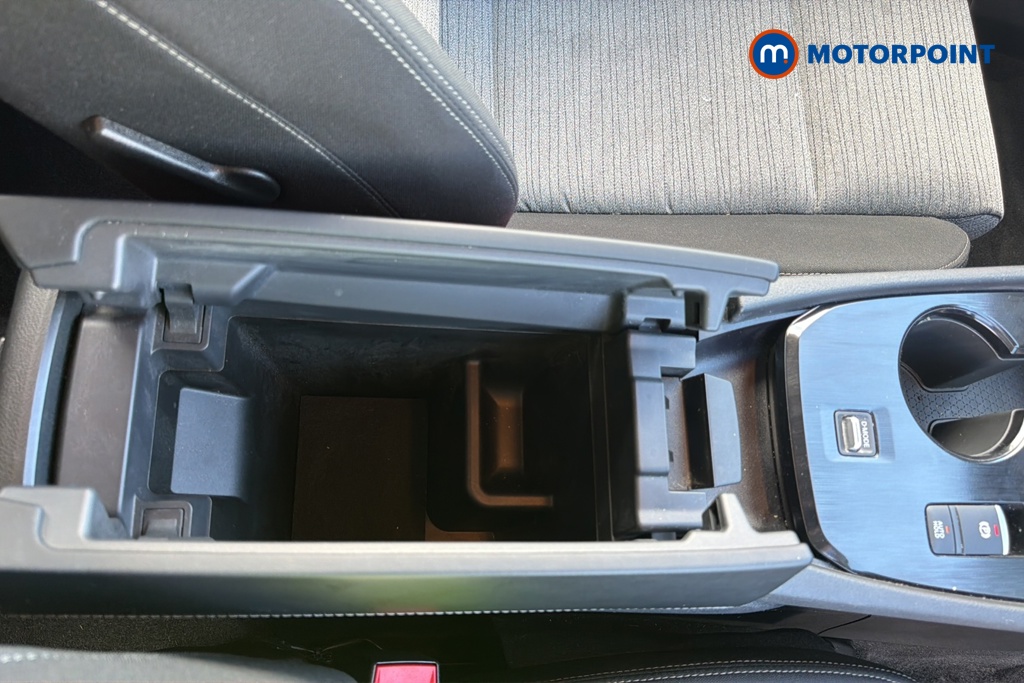 Nissan X-Trail N-Connecta Automatic Petrol-Electric Hybrid SUV - Stock Number (1648436) - 16th supplementary image