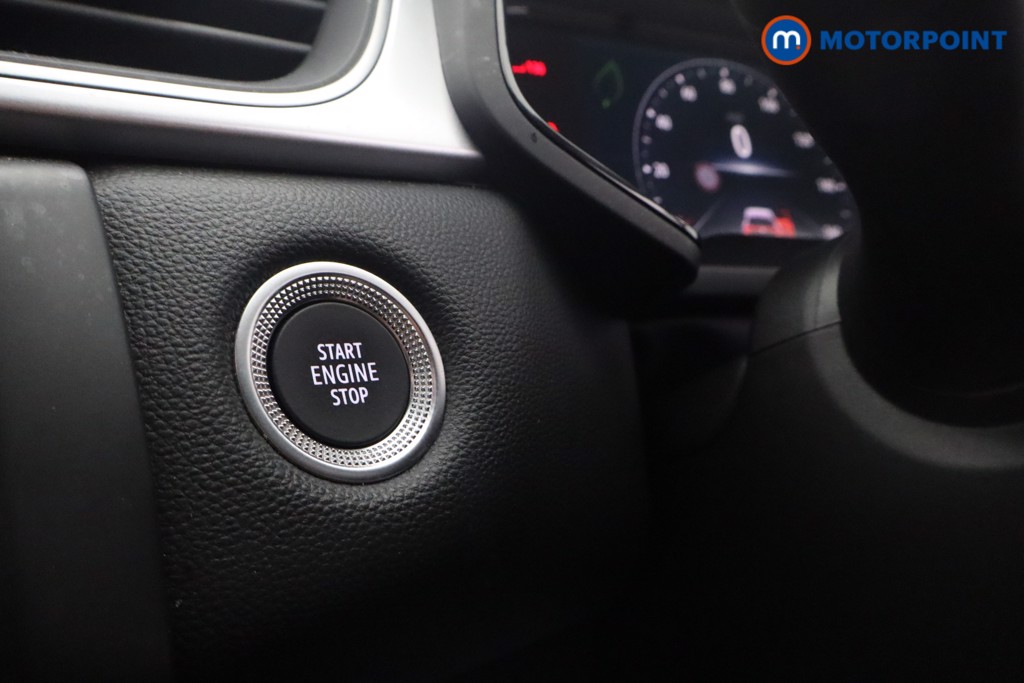 Renault Captur Techno Manual Petrol SUV - Stock Number (1650524) - 17th supplementary image