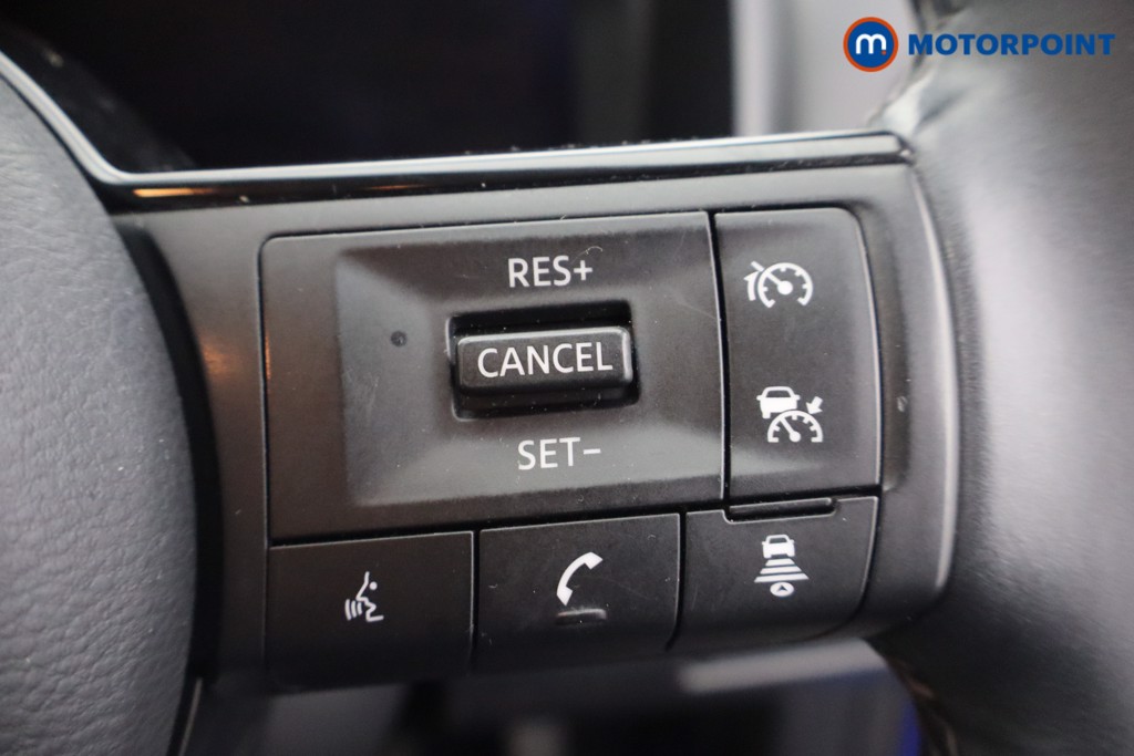 Nissan Qashqai N-Connecta Manual Petrol SUV - Stock Number (1651262) - 13th supplementary image