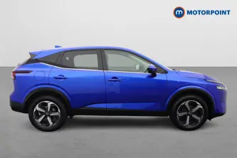 Nissan Qashqai N-Connecta Manual Petrol SUV - Stock Number (1651262) - Drivers side