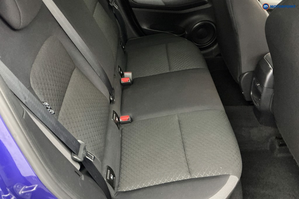 Nissan Juke N-Connecta Manual Petrol SUV - Stock Number (1651404) - 4th supplementary image