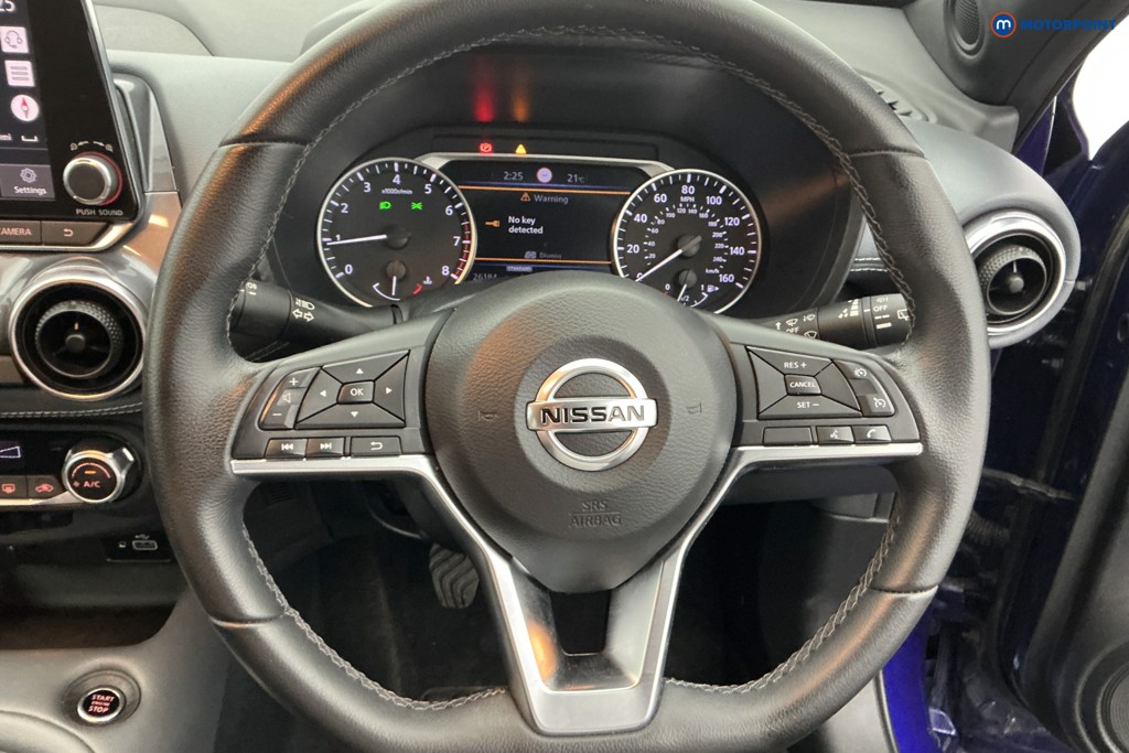 Nissan Juke N-Connecta Manual Petrol SUV - Stock Number (1651404) - 6th supplementary image