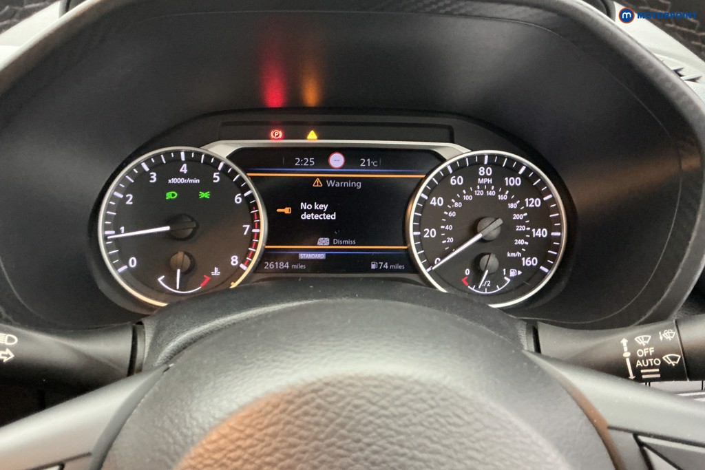Nissan Juke N-Connecta Manual Petrol SUV - Stock Number (1651404) - 7th supplementary image