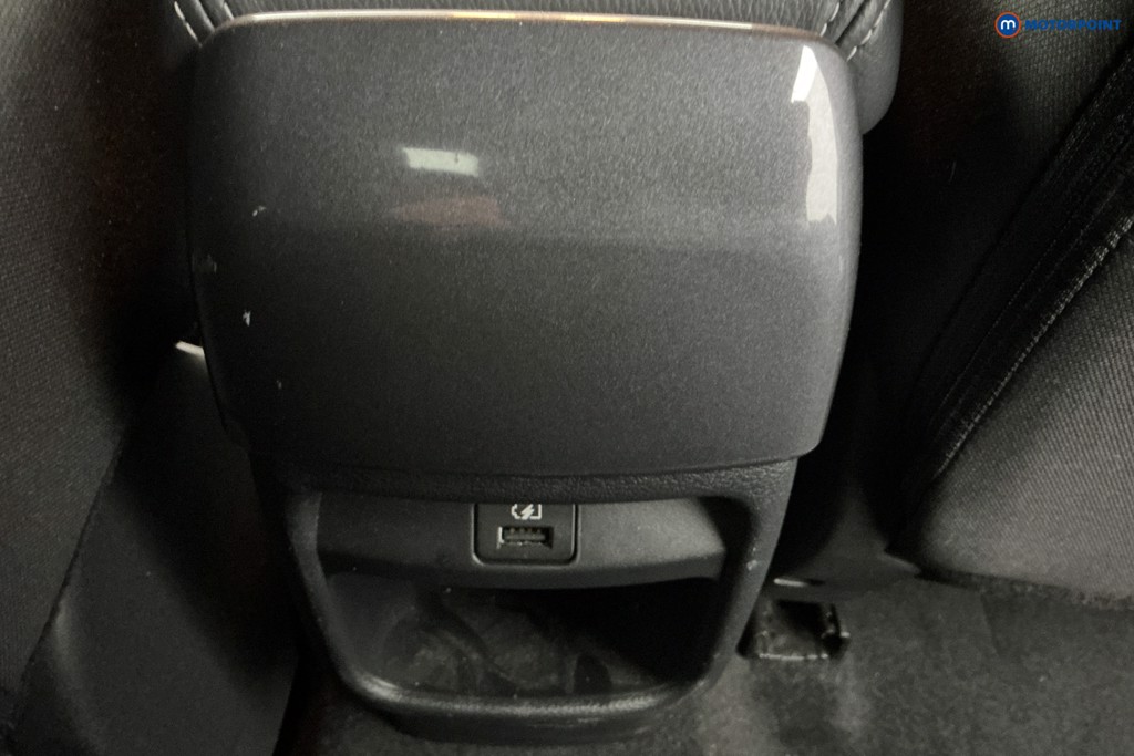 Nissan Juke N-Connecta Manual Petrol SUV - Stock Number (1651404) - 10th supplementary image