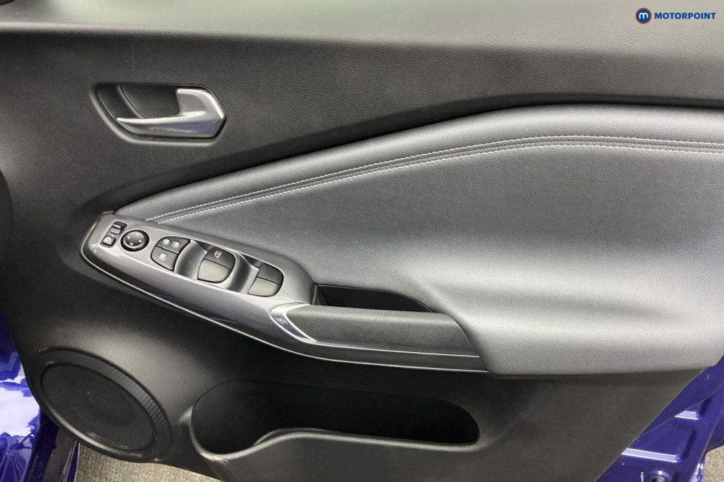 Nissan Juke N-Connecta Manual Petrol SUV - Stock Number (1651404) - 24th supplementary image