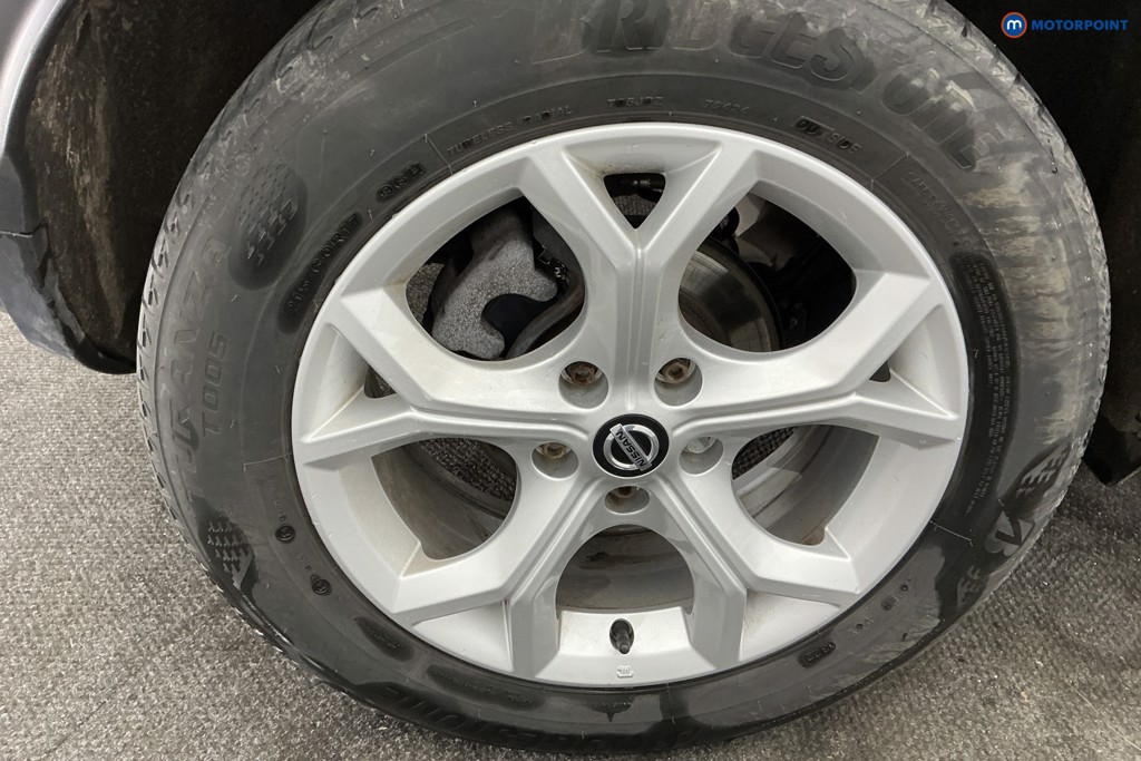 Nissan Juke N-Connecta Manual Petrol SUV - Stock Number (1651404) - 33rd supplementary image