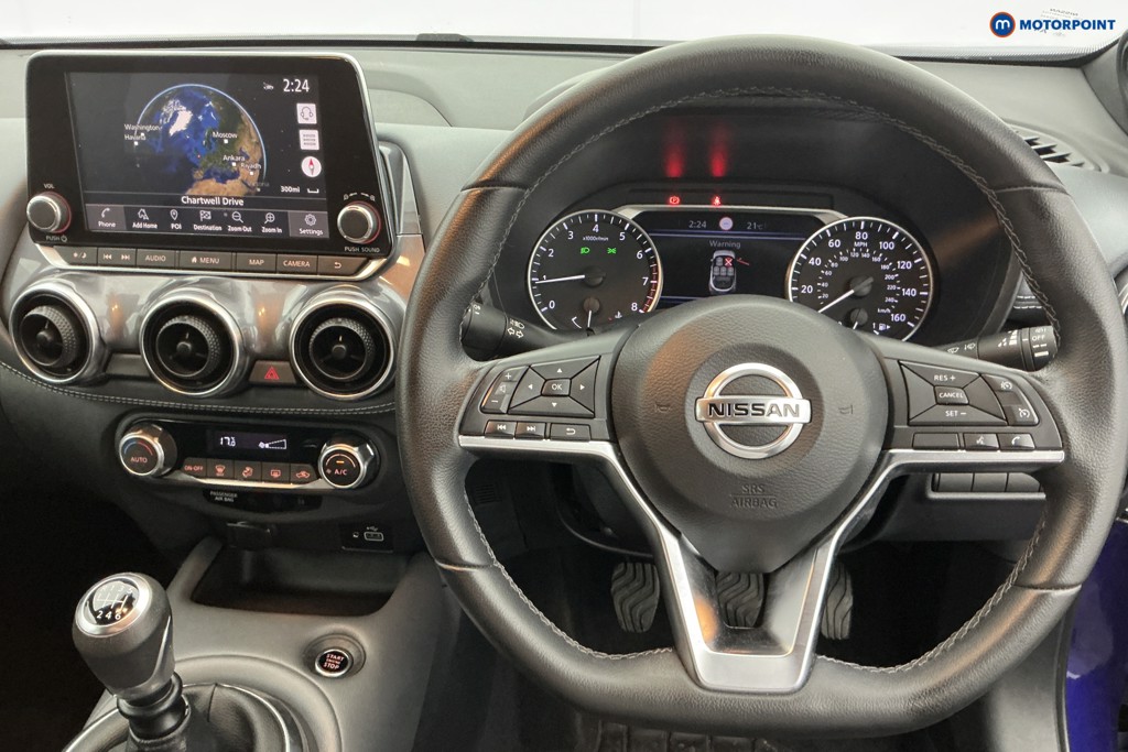Nissan Juke N-Connecta Manual Petrol SUV - Stock Number (1651404) - 1st supplementary image