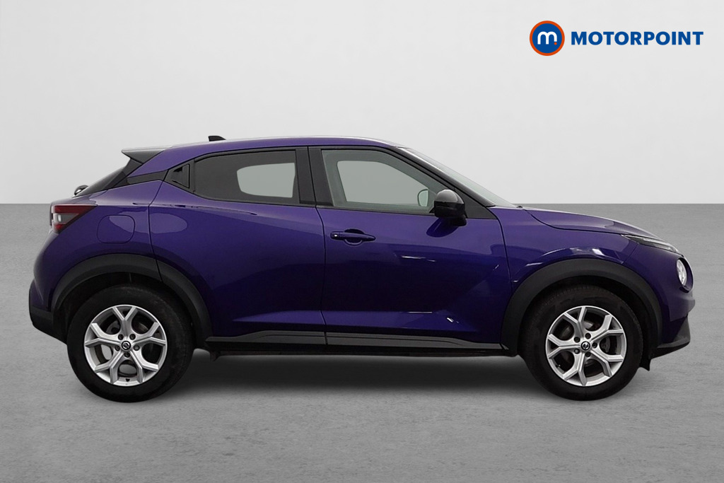 Nissan Juke N-Connecta Manual Petrol SUV - Stock Number (1651404) - Drivers side
