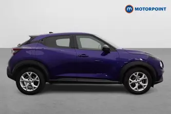 Nissan Juke N-Connecta Manual Petrol SUV - Stock Number (1651404) - Drivers side