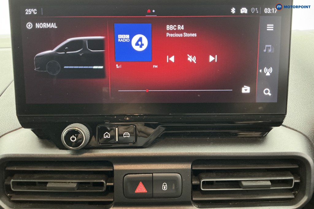 Vauxhall Combo Life Design Xl Automatic Electric People Carrier - Stock Number (1656014) - 2nd supplementary image