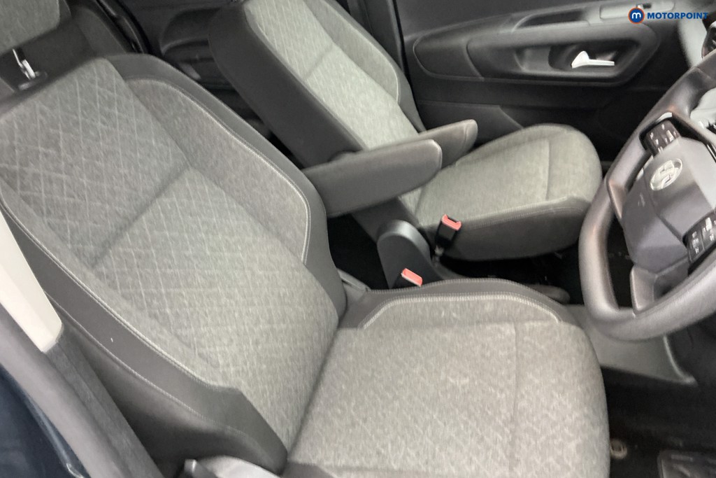 Vauxhall Combo Life Design Xl Automatic Electric People Carrier - Stock Number (1656014) - 5th supplementary image