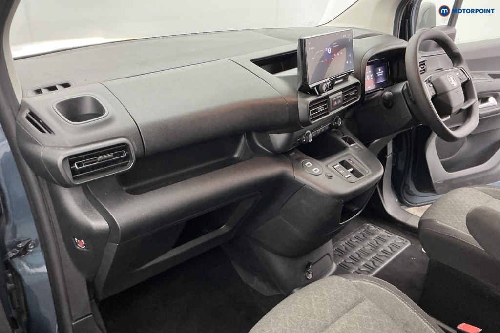Vauxhall Combo Life Design Xl Automatic Electric People Carrier - Stock Number (1656014) - 9th supplementary image