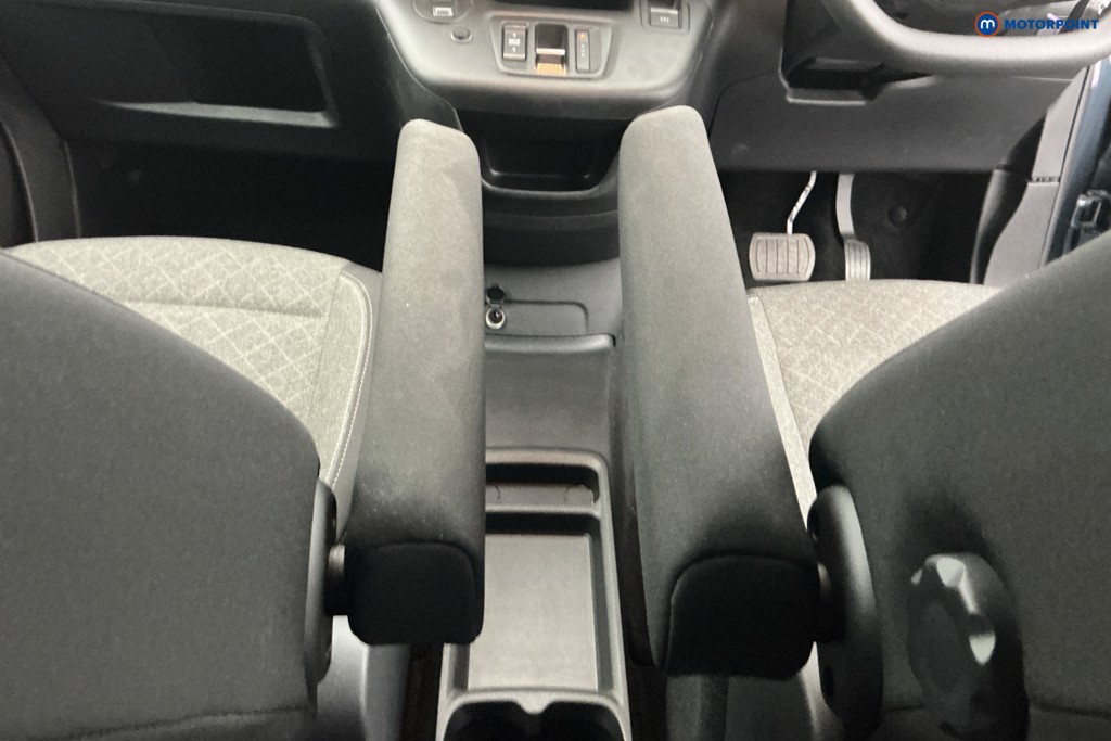 Vauxhall Combo Life Design Xl Automatic Electric People Carrier - Stock Number (1656014) - 11th supplementary image