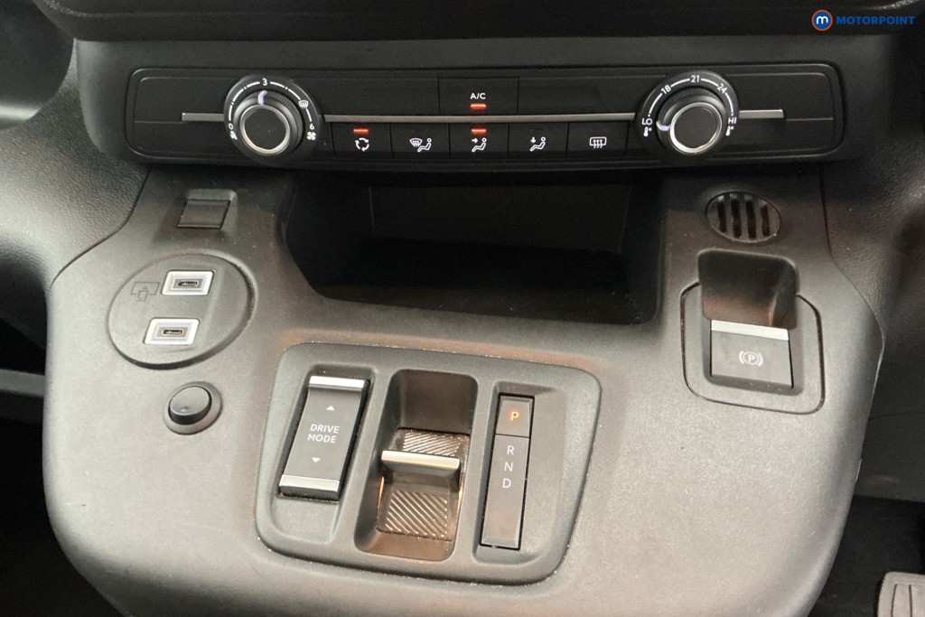 Vauxhall Combo Life Design Xl Automatic Electric People Carrier - Stock Number (1656014) - 17th supplementary image