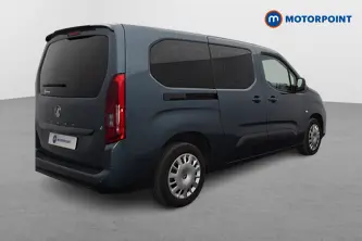 Vauxhall Combo Life Design Xl Automatic Electric People Carrier - Stock Number (1656014) - Drivers side rear corner