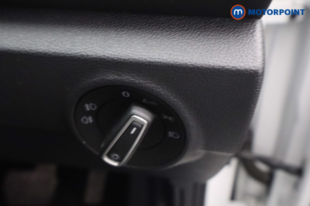 Volkswagen T-Roc SEL Automatic Petrol SUV - Stock Number (1656146) - 12th supplementary image