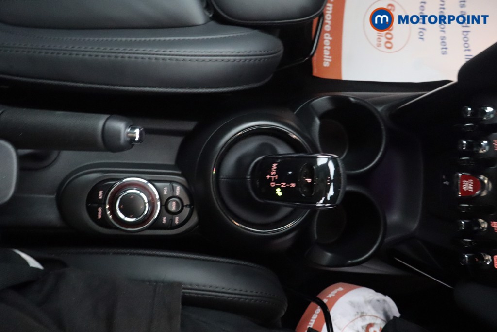 Mini Hatchback Cooper Exclusive Automatic Petrol Hatchback - Stock Number (1657510) - 11th supplementary image