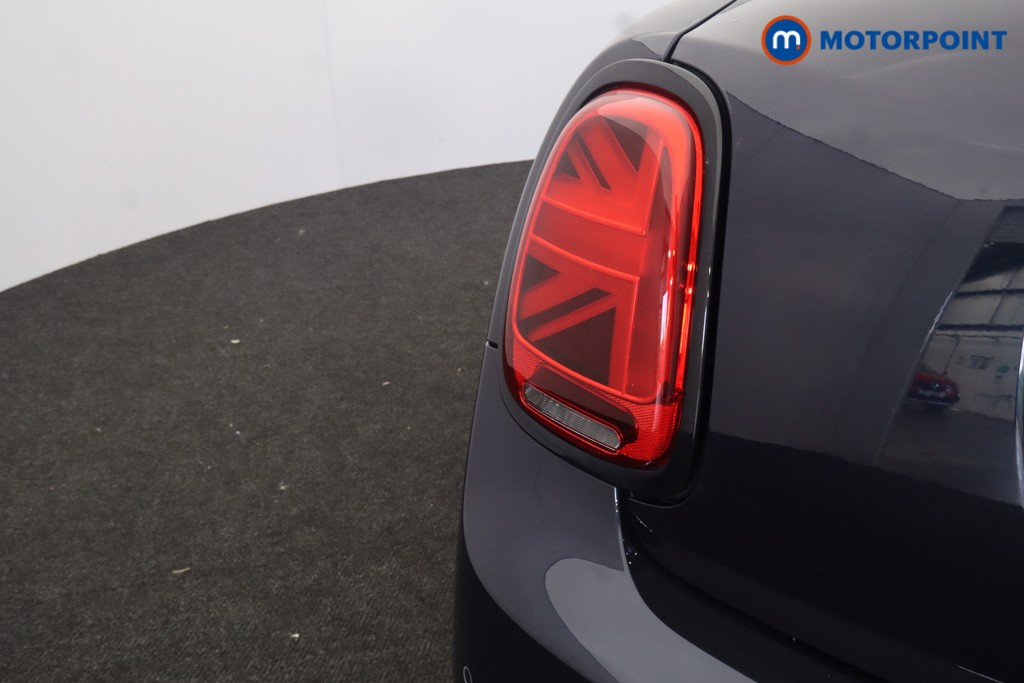 Mini Hatchback Cooper Exclusive Automatic Petrol Hatchback - Stock Number (1657510) - 38th supplementary image
