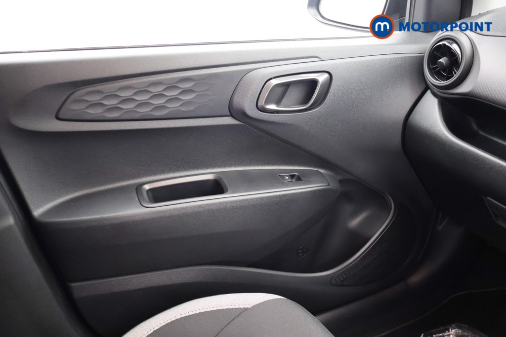 Hyundai I10 Advance Automatic Petrol Hatchback - Stock Number (1658204) - 13th supplementary image