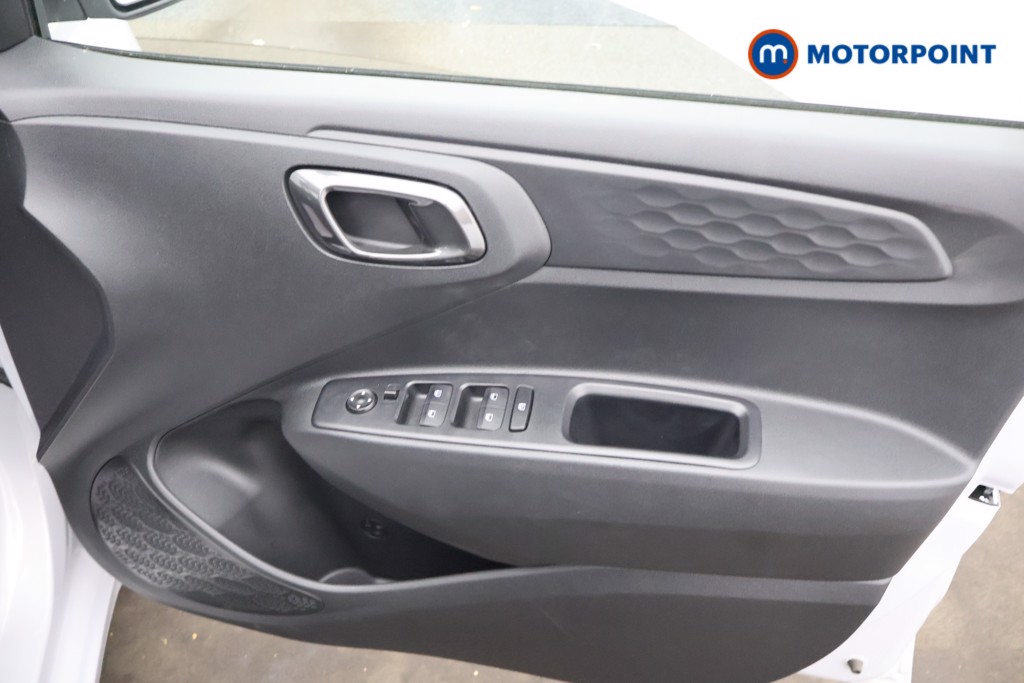 Hyundai I10 Advance Automatic Petrol Hatchback - Stock Number (1658208) - 17th supplementary image