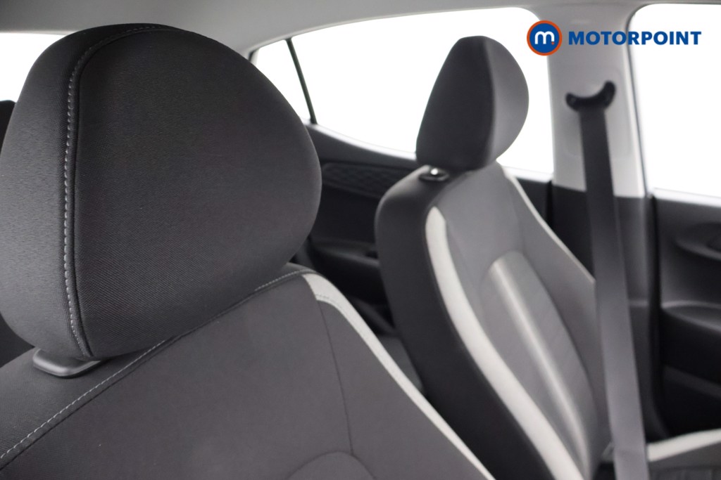 Hyundai I10 Advance Automatic Petrol Hatchback - Stock Number (1658208) - 20th supplementary image