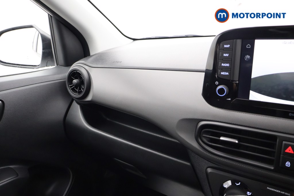 Hyundai I10 Advance Automatic Petrol Hatchback - Stock Number (1658209) - 12th supplementary image
