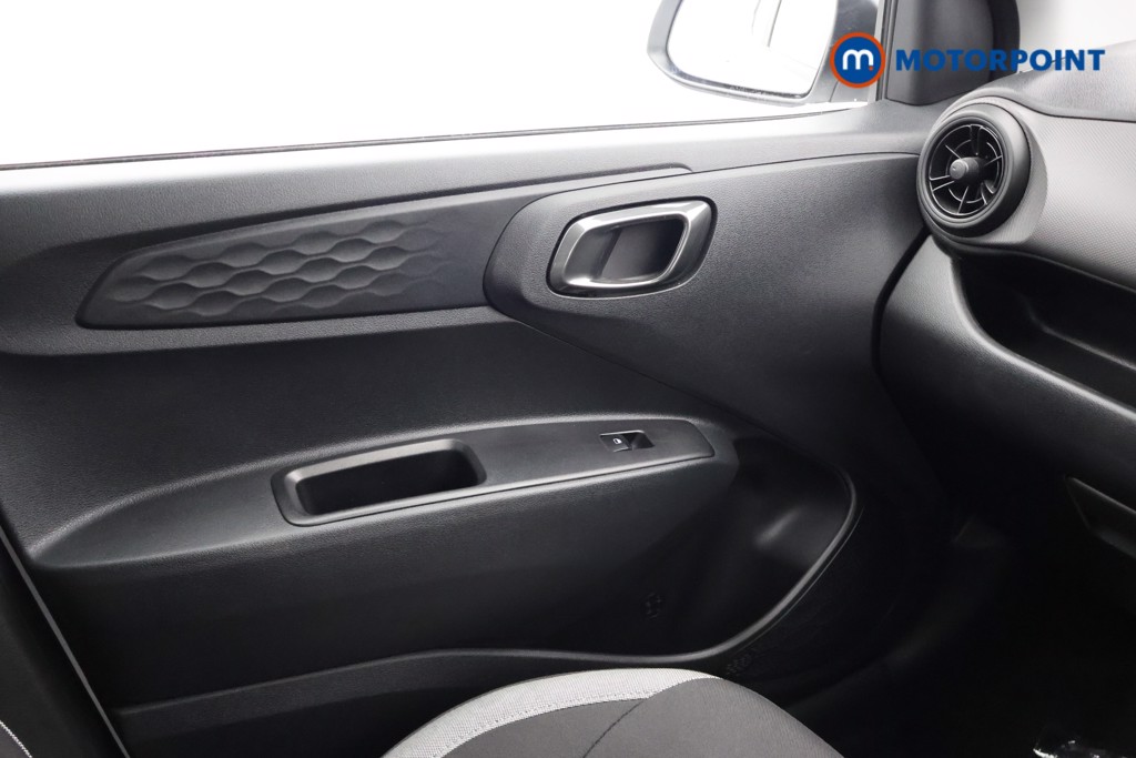 Hyundai I10 Advance Automatic Petrol Hatchback - Stock Number (1658209) - 13th supplementary image