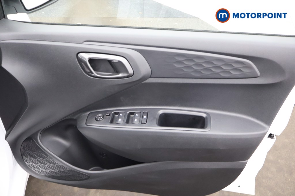 Hyundai I10 Advance Automatic Petrol Hatchback - Stock Number (1658209) - 14th supplementary image
