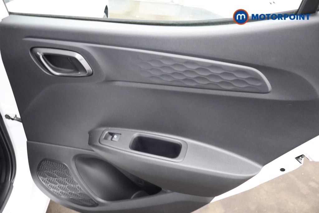 Hyundai I10 Advance Automatic Petrol Hatchback - Stock Number (1658209) - 20th supplementary image