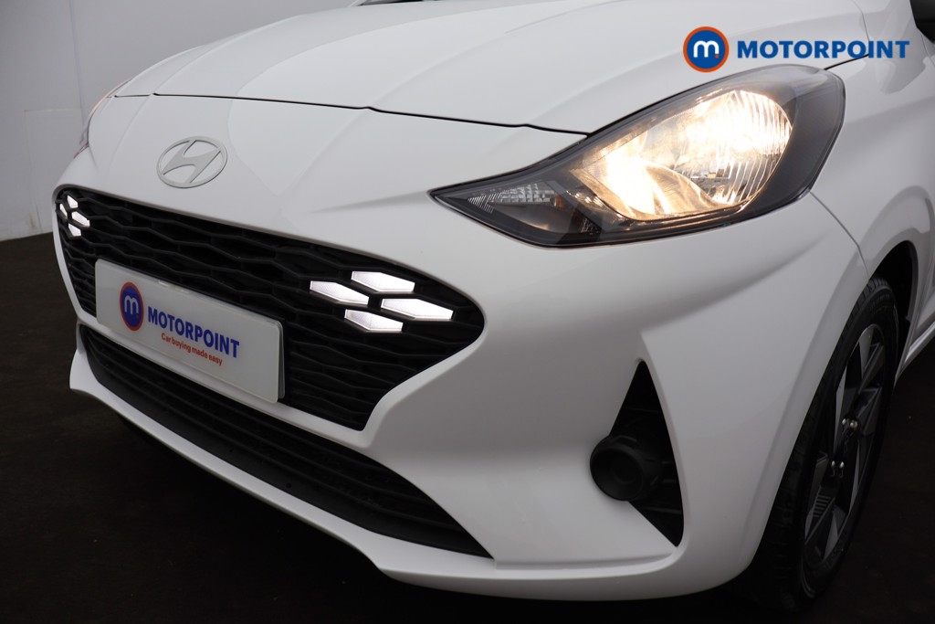 Hyundai I10 Advance Automatic Petrol Hatchback - Stock Number (1658209) - 32nd supplementary image