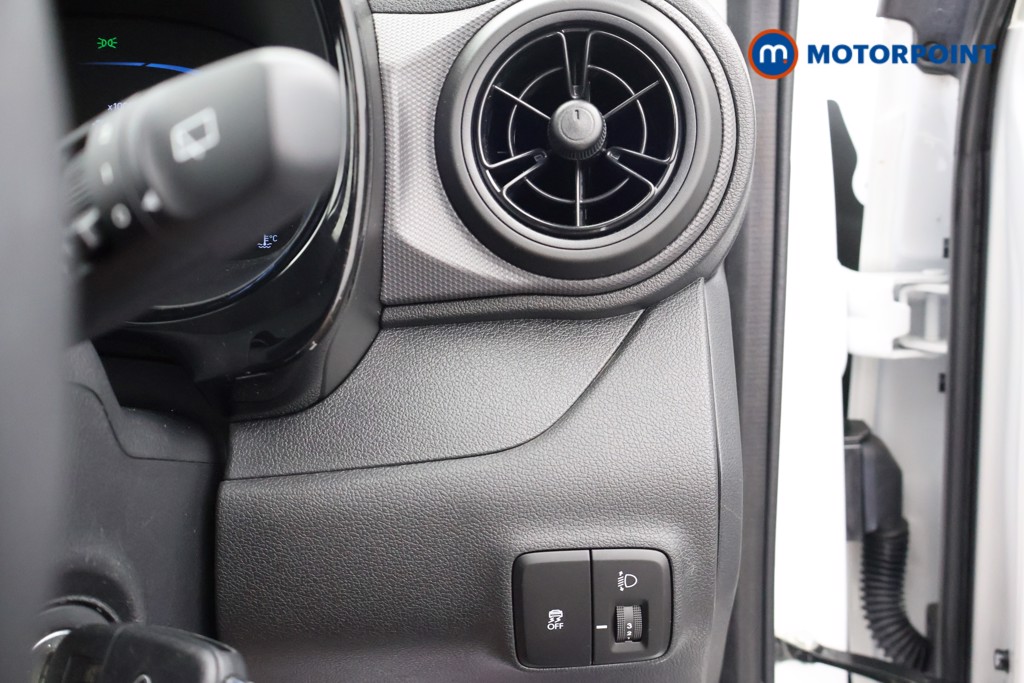 Hyundai I10 Advance Automatic Petrol Hatchback - Stock Number (1658210) - 7th supplementary image