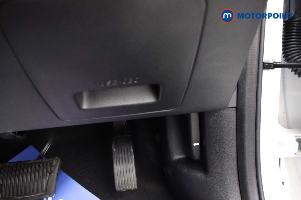 Hyundai I10 Advance Automatic Petrol Hatchback - Stock Number (1658210) - 16th supplementary image
