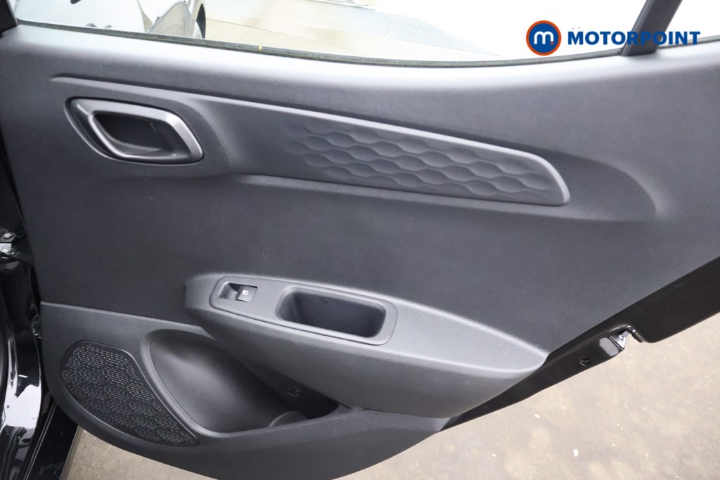Hyundai I10 Advance Automatic Petrol Hatchback - Stock Number (1658211) - 21st supplementary image
