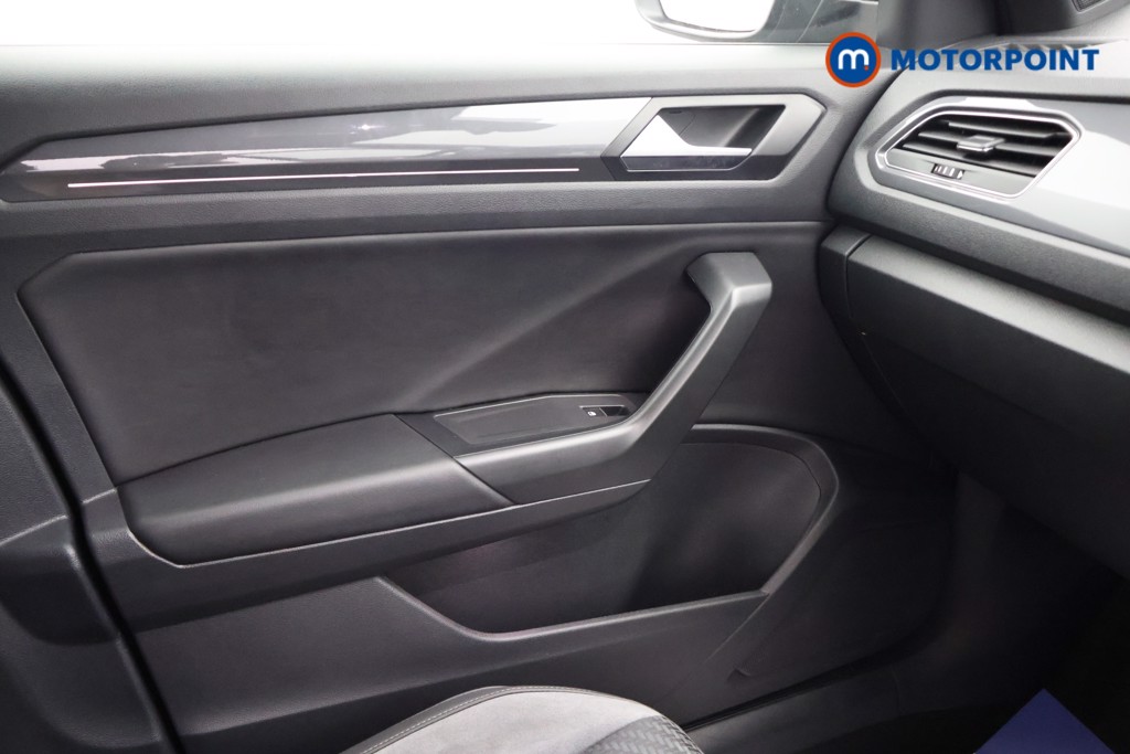 Volkswagen T-Roc R-Line Automatic Diesel SUV - Stock Number (1658582) - 13th supplementary image